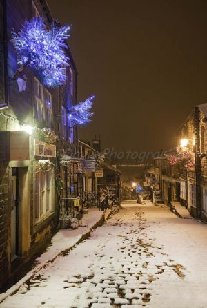 haworth first snow november 27 2010 image 2 sm.jpg